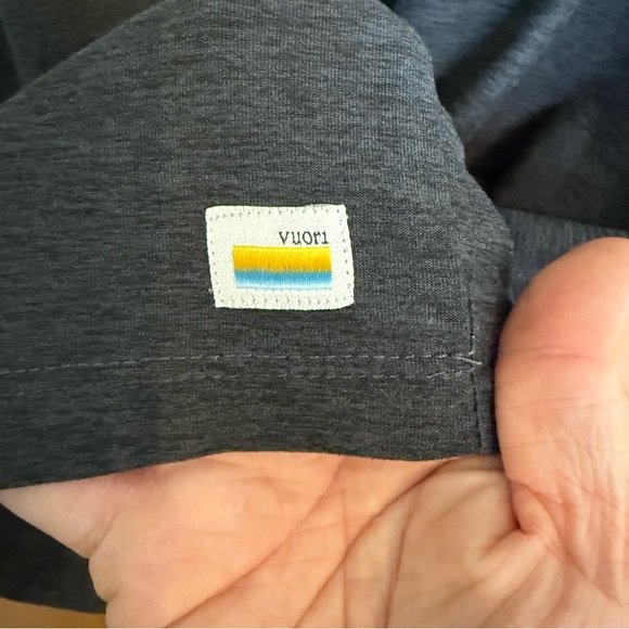 Vuori Strato Tech Polo Shirt Mens XL Gray Performance Stretch Short Sleeve - Picture 5 of 9